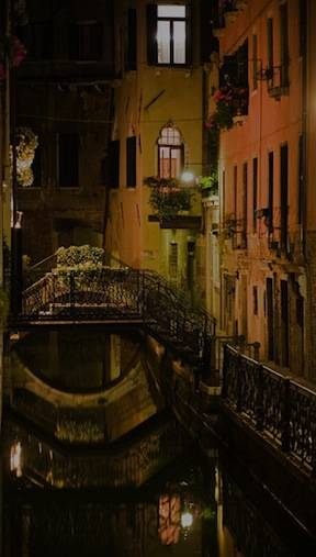 venice_at_night.jpg