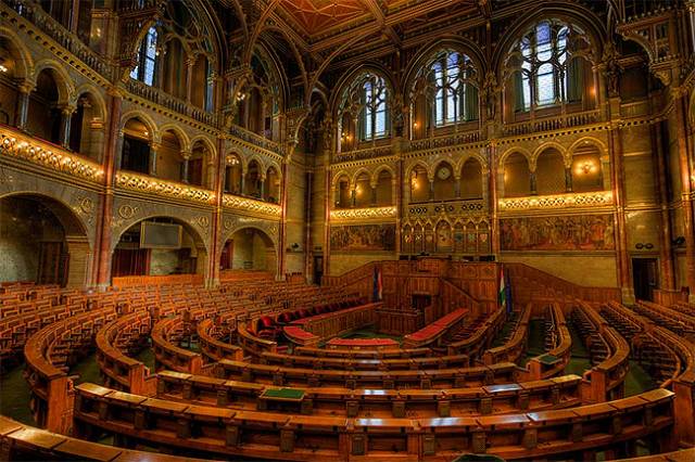 councilchambers.jpg