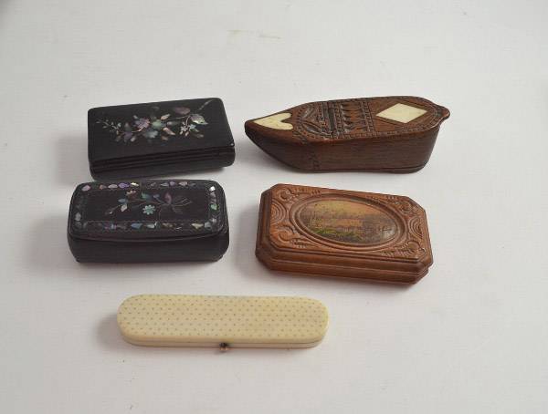 Snuff Boxes 2.jpg