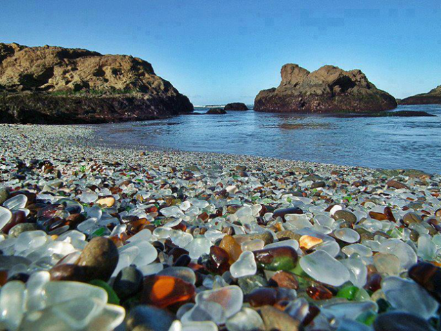 glassbeach.png