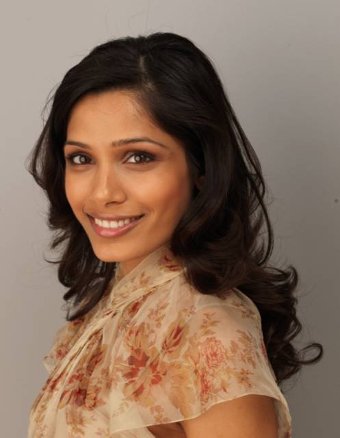 600full-freida-pinto (15).jpg