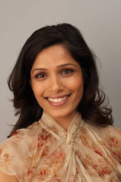 600full-freida-pinto (16).jpg