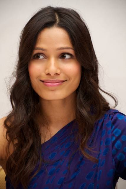 600full-freida-pinto (66).jpg