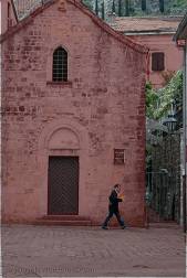 Building1.jpg