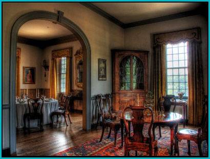 stratford-hall-plantation-dining-room2.jpg