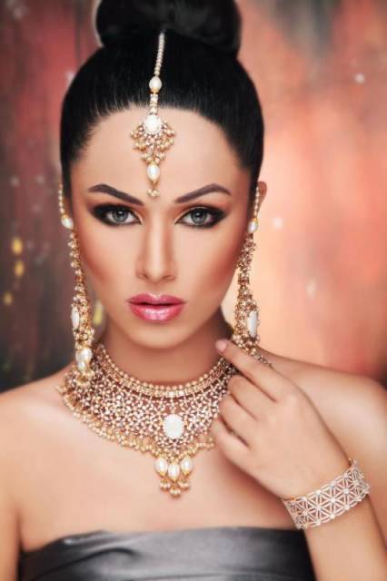 hot-bridal-wedding-jewelry-photo-shoot-2013-by-ayyan-ali-8.jpg