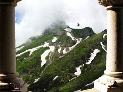 mountain-top-meets-clouds.jpg