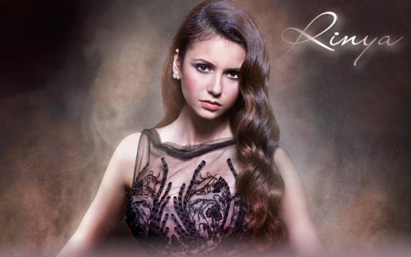 Nina-Dobrev-as-Elena-Gilbert.jpg