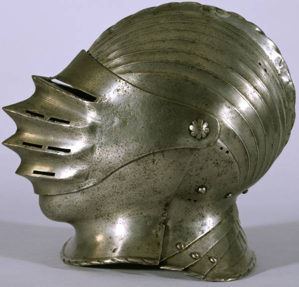 Worn Greathelm Absolute.jpg