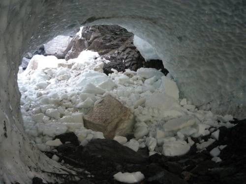 icecave1.jpg