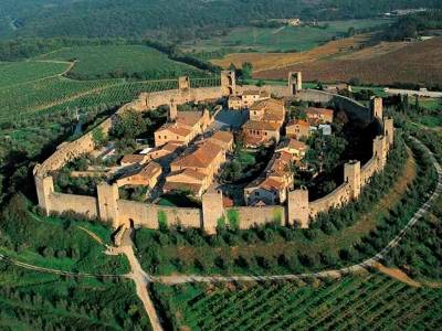 monteriggioni01_big (400x300).jpg