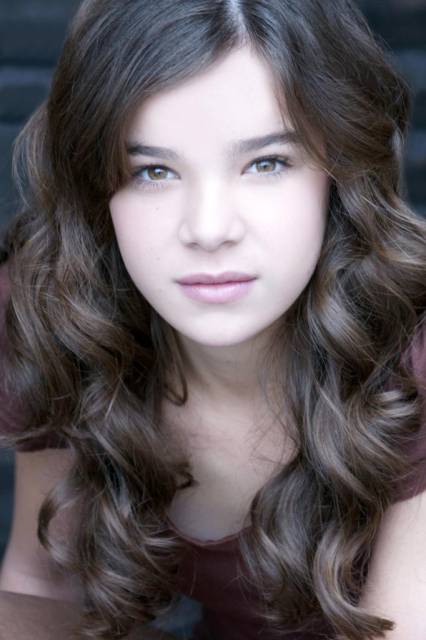 936full-hailee-steinfeld.jpg