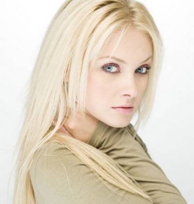 Cristina-Dochianu-romanian-news-women-cristina-maria-dochianu-32778318-400-421[1].jpg