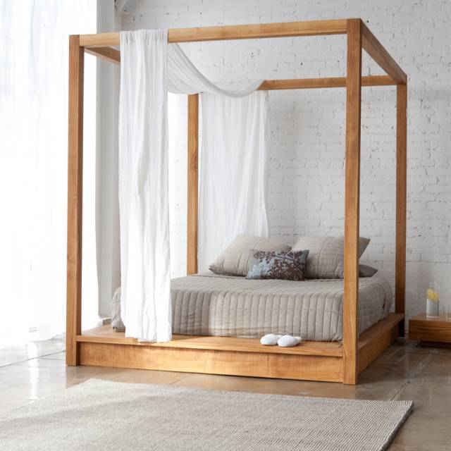 pch-canopy-bed.jpg