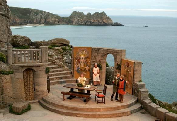 minack2.jpg