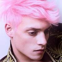 Akvatari pink hair.jpg