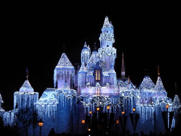 icecastle.jpg