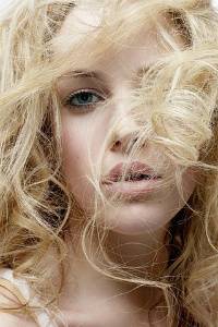 blondefacegirlmodelwhite-214d6e9e52036af464eb1506913772ec_i-1.jpg