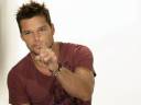 82e04_RickyMartin2.jpg