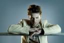 Jamie-Bamber-battlestar-galactica-4596410-600-400.jpg
